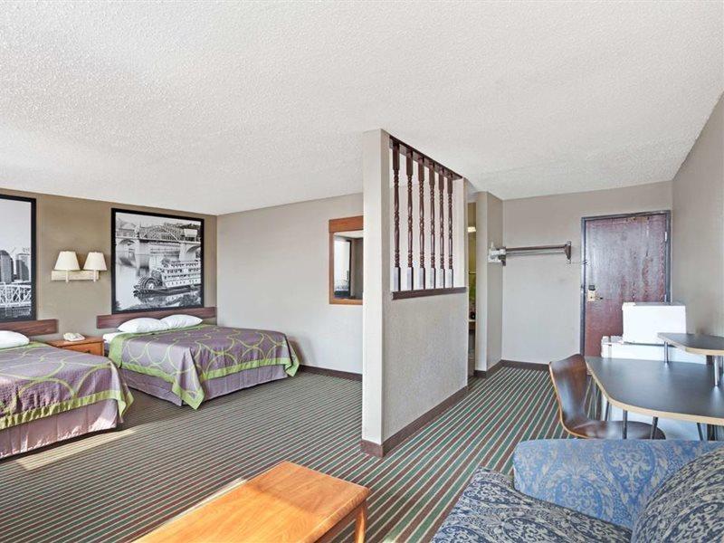 Super 8 By Wyndham Nashville/ Dntn/ Opryland Area Екстериор снимка